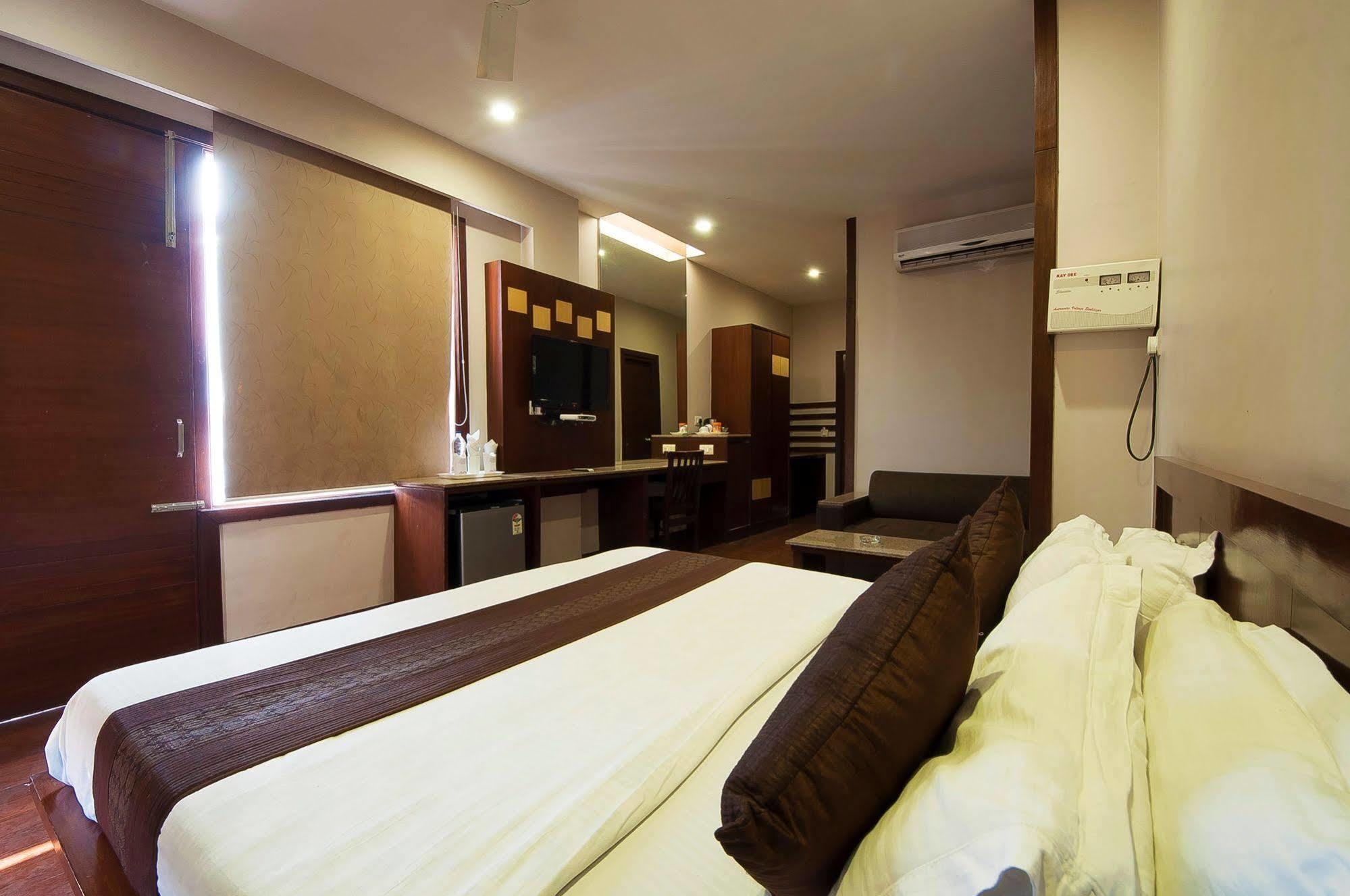 Fabhotel Basera アムリトサル エクステリア 写真
